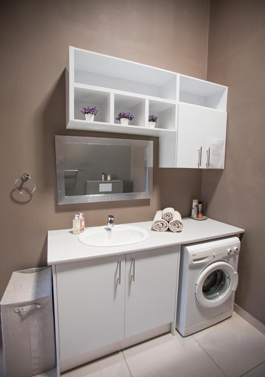 Rnb'S Studio Apartment Windhoek Ngoại thất bức ảnh